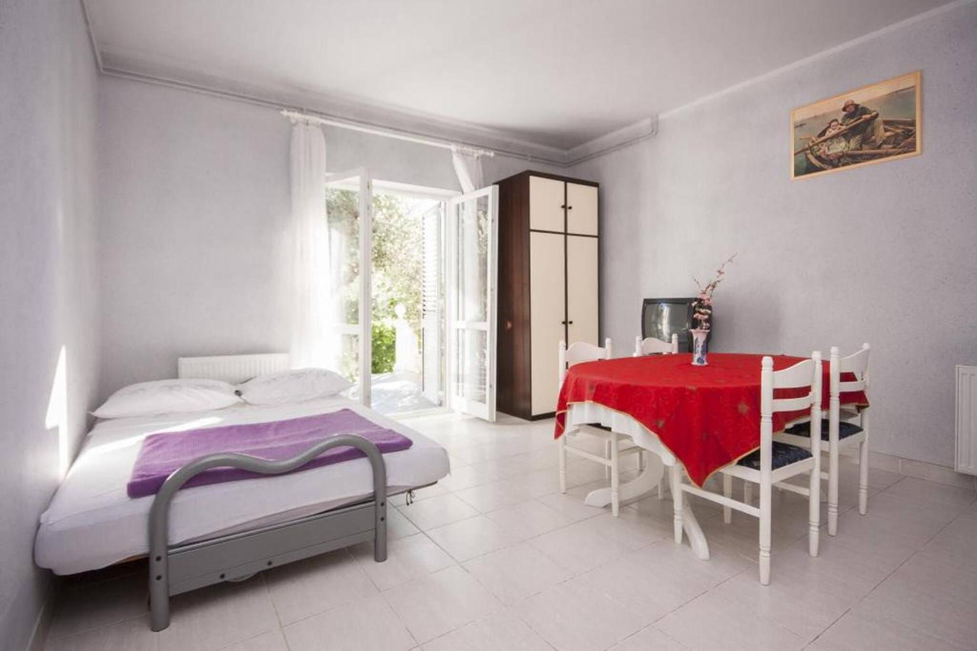 Apartments Zdenka Brodarica  Ngoại thất bức ảnh