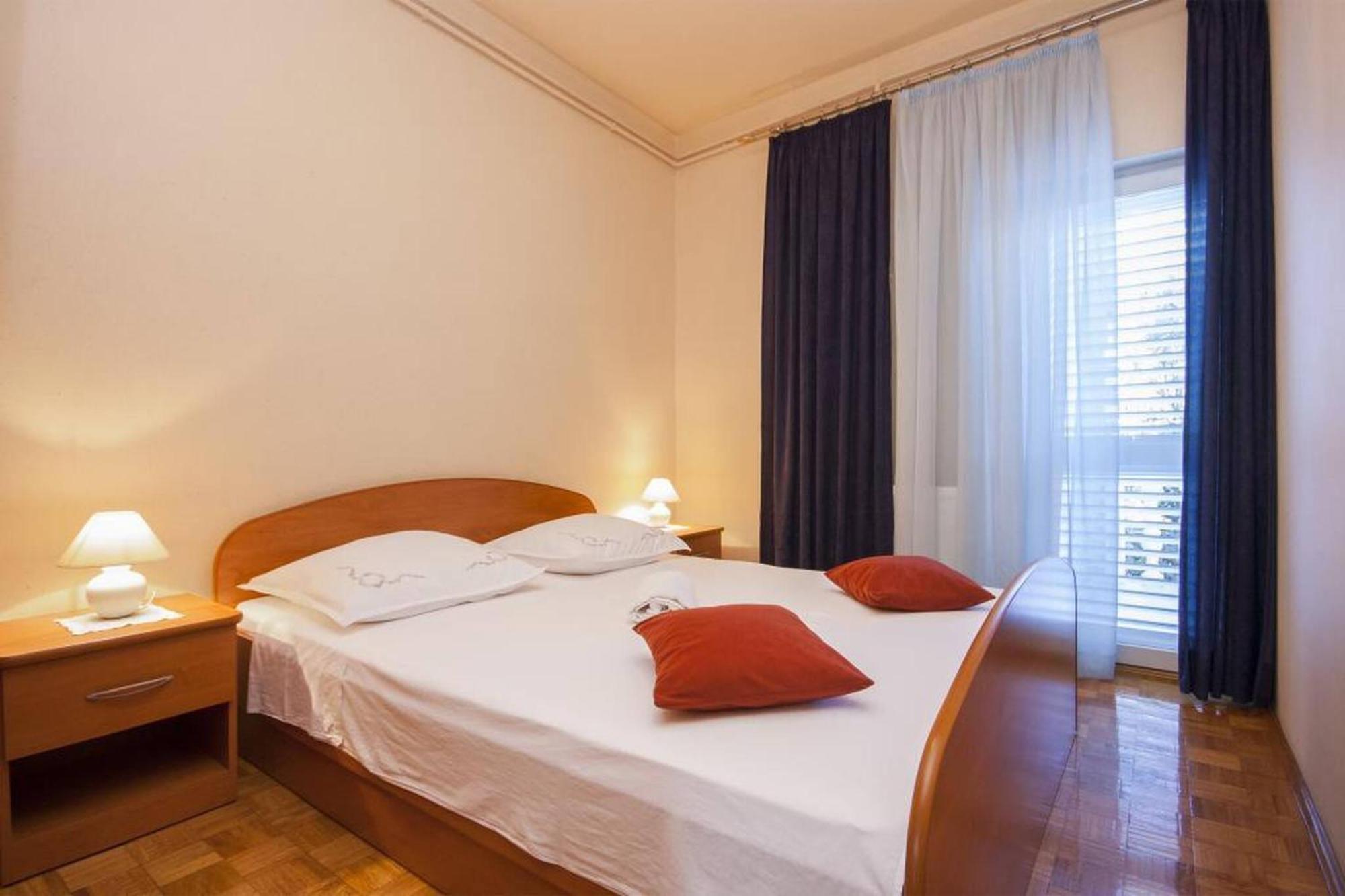 Apartments Zdenka Brodarica  Ngoại thất bức ảnh