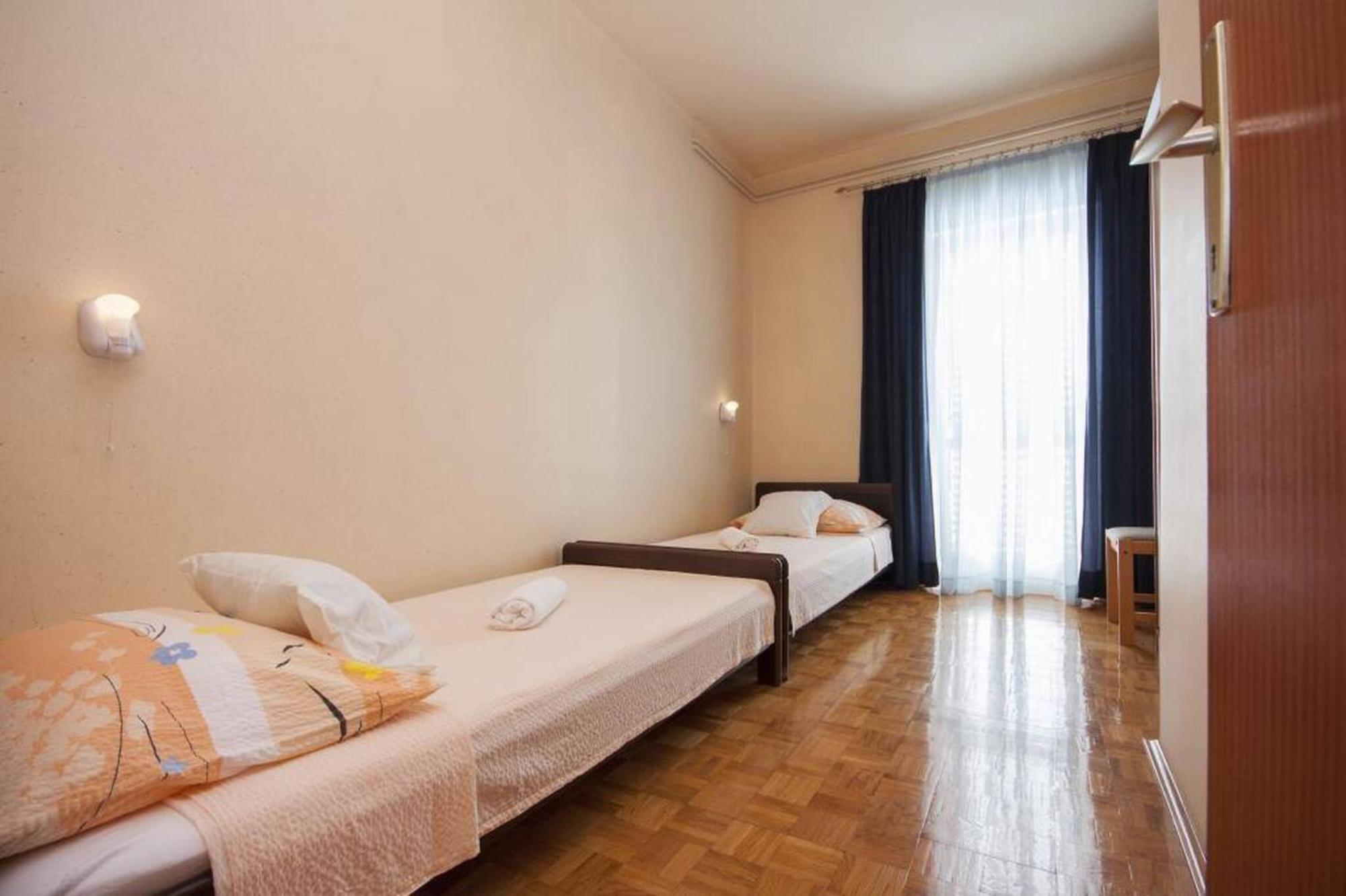 Apartments Zdenka Brodarica  Ngoại thất bức ảnh